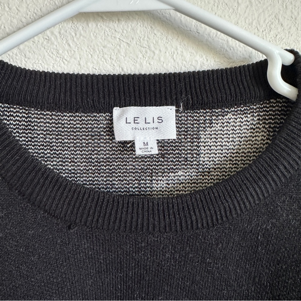 NWOT Lelis floral cropped sweater - Picture 3 of 5